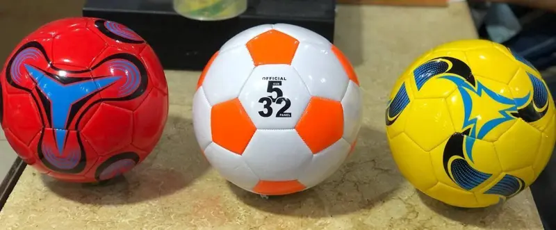 كرة اليد الملونة، بتصميم مرح وخياطة احترافية فاخرة