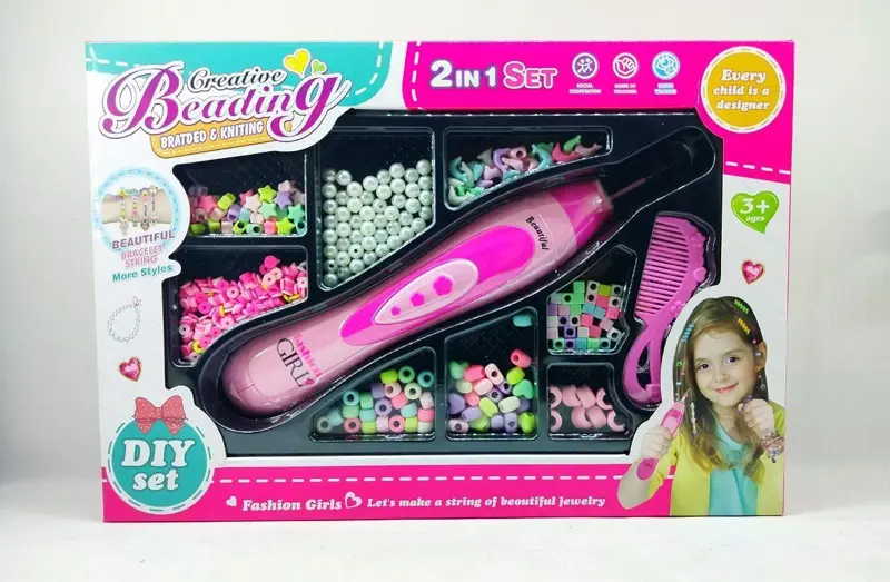 آلة تزيين الشعر بالخرز، مع خرز متعدد الألوان والأحجام