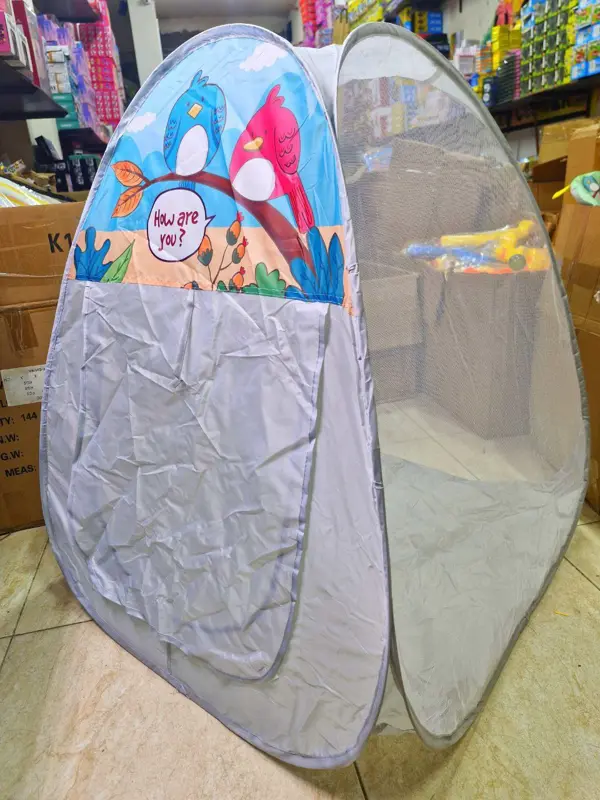 خيمة لعب الأطفال، قابلة للطي بتصميم عملي ومساحة واسعة