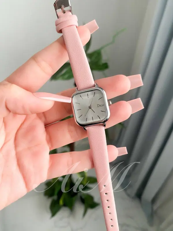 ساعة أميرة النسائية بسوار جلد