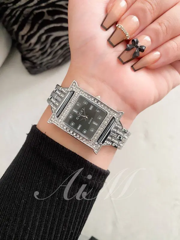 ساعة جوتشي كريستينا بسوار أنسيال