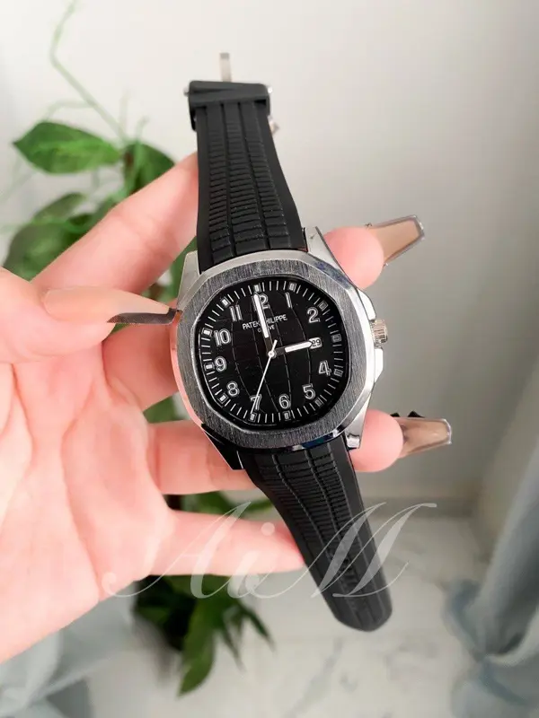 ساعة باتيك فيليب إصدار بلاك سبورت رجالي