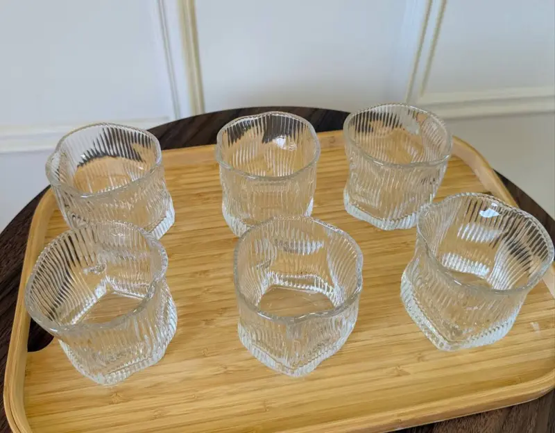طقم الأكواب الزجاجي الأنيق "جلاس وير" بتصميم مضلع وشفاف 6 قطع