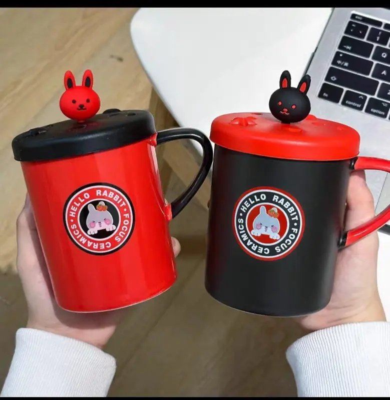 مج البورسلين "قهوة المساء" بغطاء سيليكون