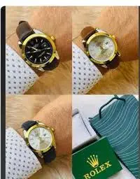 ساعة "اللمسة الأنيقة" الرجالية بسوار جلد وتصميم كلاسيكي