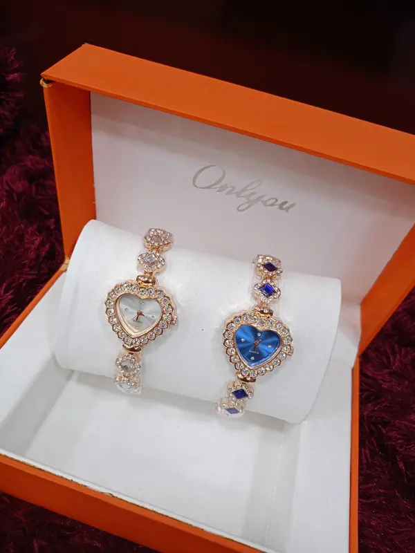 ساعة "الرقي الأبدي" الحريمي بتصميم معدني أنيق ولون ثابت