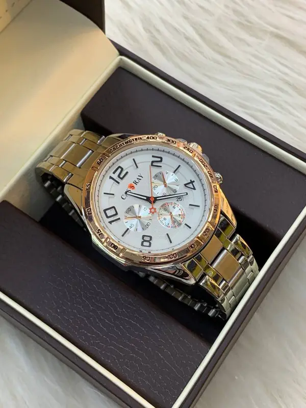 ساعة "CASSRAY" الرجالية بتصميمها الكلاسيكي الصلب ولونها الثابت