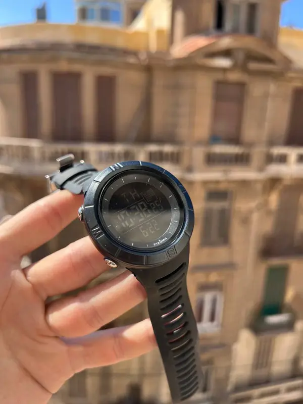 ساعة "PIOMA" الرجالية الرياضية المقاومة للماء