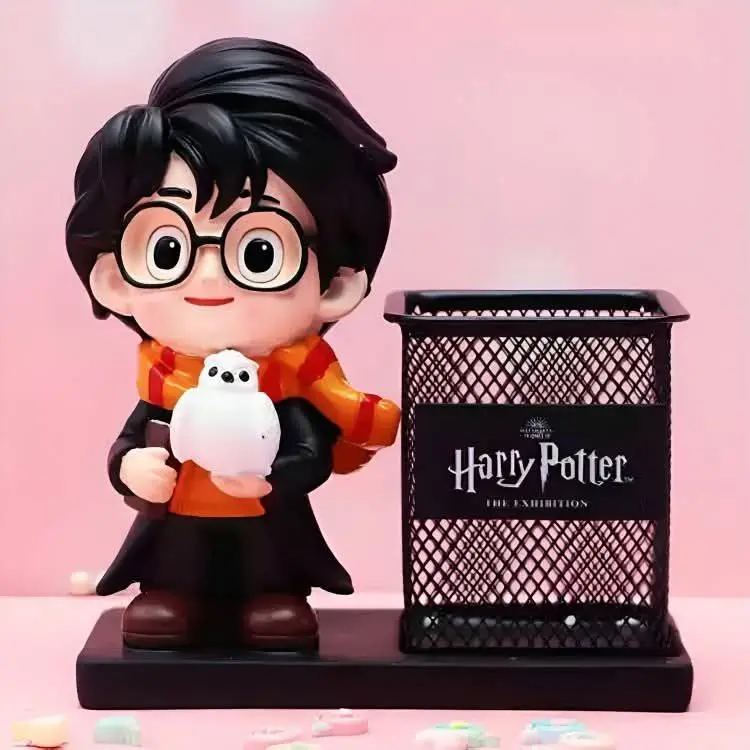 مقلمة مكتب"هوجورتس ماجيك" المعدنية بتصميمها السحري والمجسم