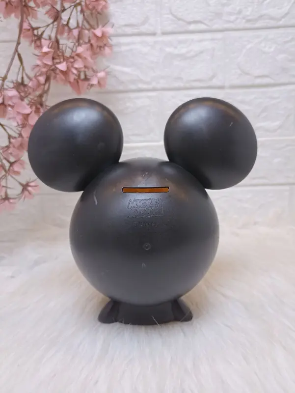 حصالة "ميكي ماجيك" الكبيرة بتصميمها اللطيف