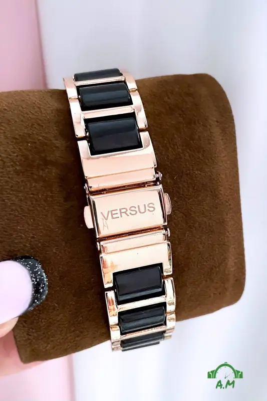 ساعة فيرساتشي حريمي بتصميم فاخر