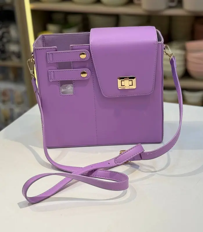 شنطة جلد عصرية بحامل كوب "ستانلي"