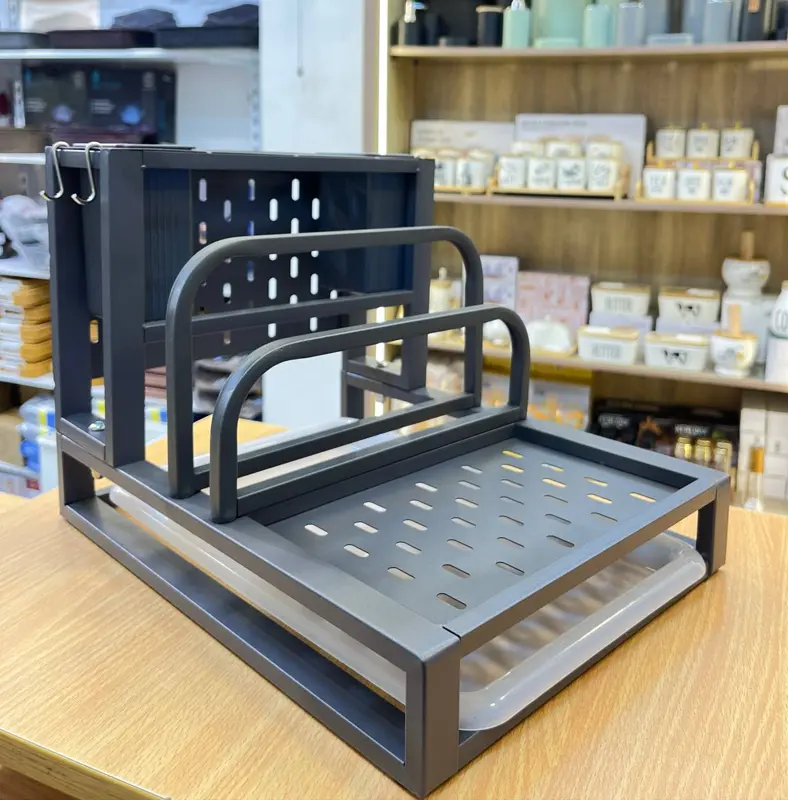 منظم مطبخ معدني متعدد الاستخدامات مع صواني تجميع