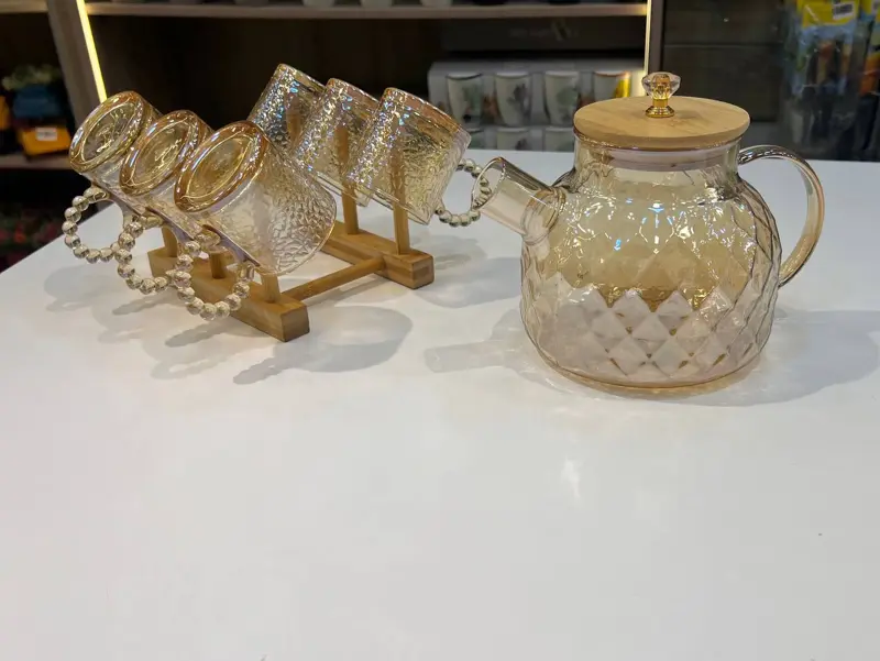 طقم شاي بيركس حراري عسلي مضلع ٨ قطع مع استاند خشبي فاخر