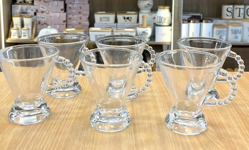 طقم أكواب زجاج شفاف 6 قطع بتصميم المقبض "البابلز" الفريد