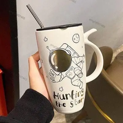 مج بورسلين بتصميم رائد الفضاء