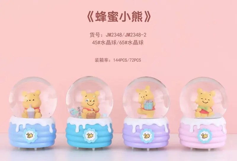 كرة ثلج صغيرة مضيئة بتصاميم شخصيات كرتونية