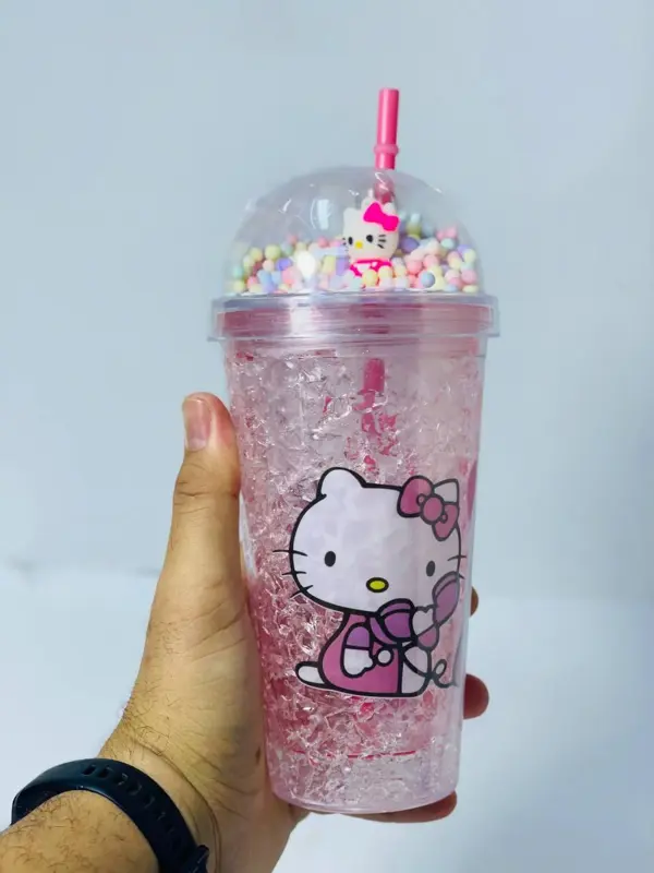 كوب كيتي من مجموعة "أكواب الأصدقاء"