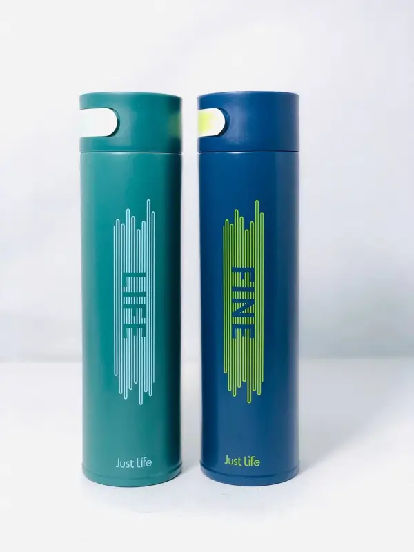 قارورة الحفاظ على الحرارة بتصميم أنيق