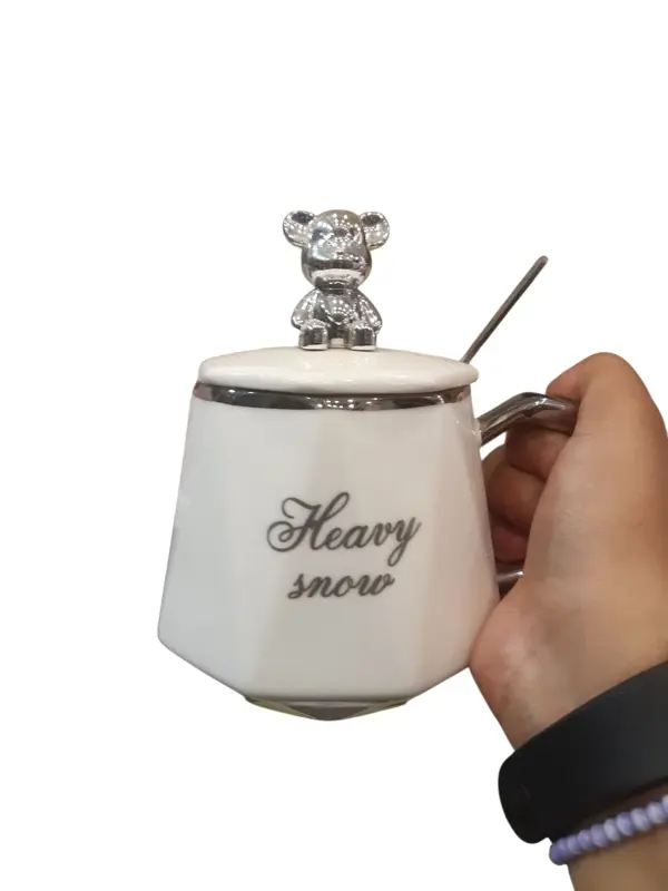 مج الدب المبتكر مع طبق وقلب ثلاثي الأبعاد