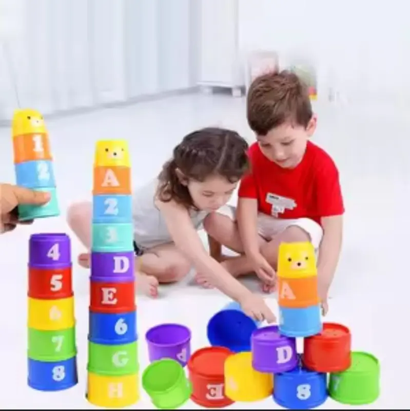 مجموعة أكواب تدريب للأطفال، 12 كوبًا بألوان وتصميمات جذابة