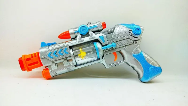 مسدس الليزر الفشار، لعبة صوتية وضوئية ممتعة عالية الجودة