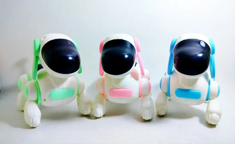 الكلب الآلي رامز، لعبة متحركة بصوت وإضاءة وجودة عالية