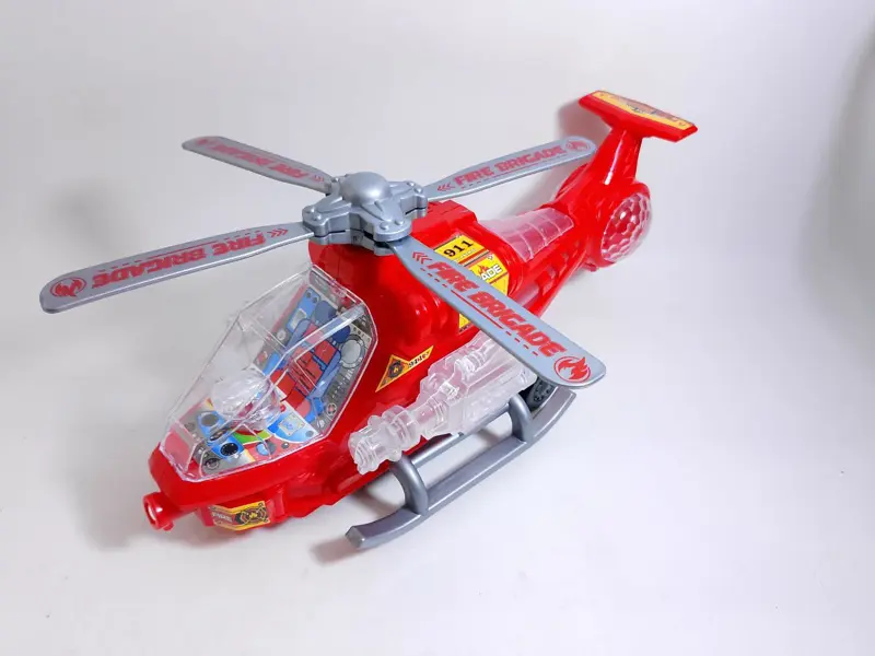 هيليكوبتر الأضواء، لعبة طائرة ببروجيكتور وأضواء بانوراما