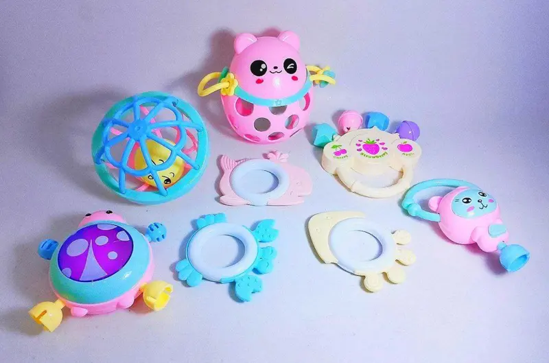 شخشيخة وعضاضات سيليكون جديده، آمنة ومصنوعة من خامات طبية