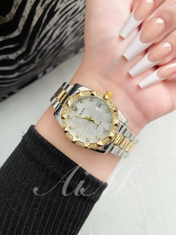 ساعة روليكس الكلاسيكية المزدوجة اللون للنساء