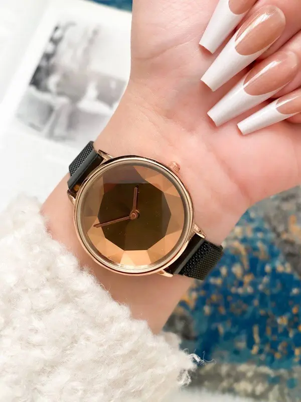 ساعة إيليجانس النسائية بحزام مغناطيسي ووجه لامع