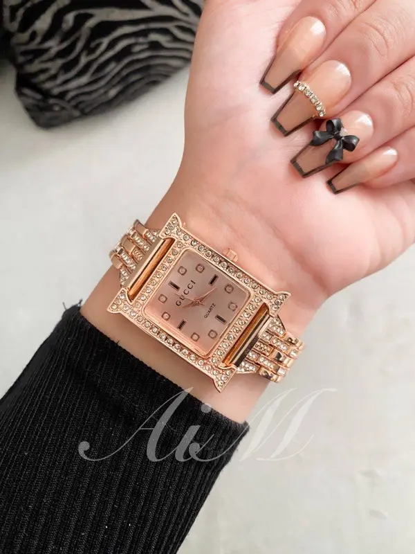 ساعة جوتشي كريستينا بسوار أنسيال