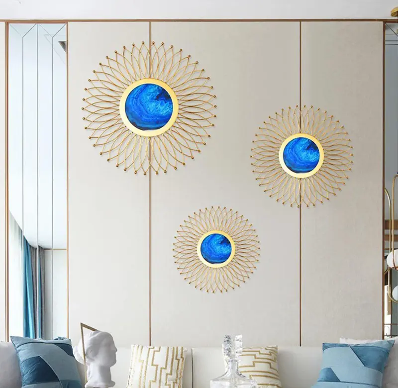 طقم "اللمعان الذهبي" الفاخر من 3 قطع بتصميم عصري وأنيق