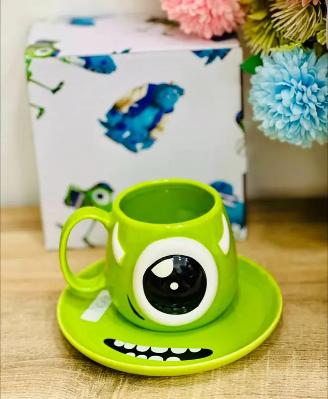 طقم مج ديزني 3D بورسلين مع طبق (كورة البعبع)