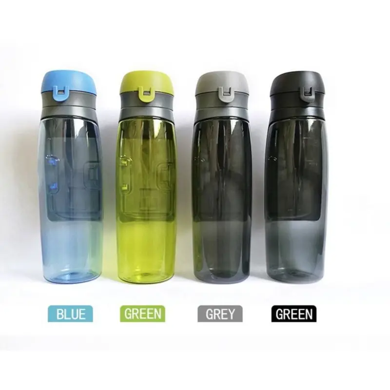 زجاجة مياه بتصميم عصري