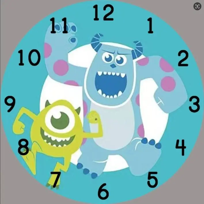 ساعة حائط بتصميم شلبي وكورتي البعبع